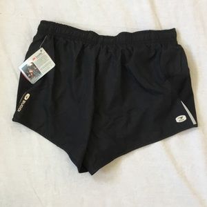 Sugoi Womens Verve short black nwt workout short Sz Lg